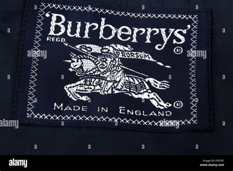 burberry etikett original|burberry cardstock logo.